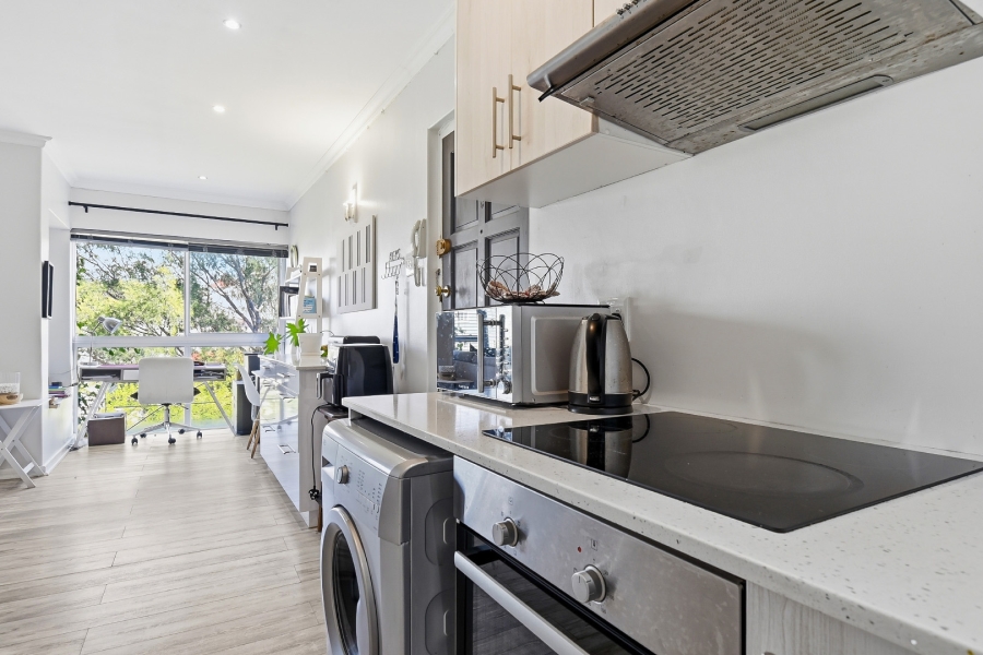 1 Bedroom Property for Sale in Wynberg Upper Western Cape